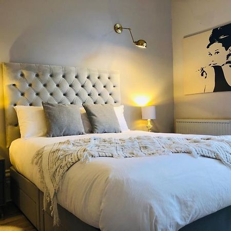 Canterbury Accommodations With Free Car Park Onsite And High Speed Wifi 外观 照片