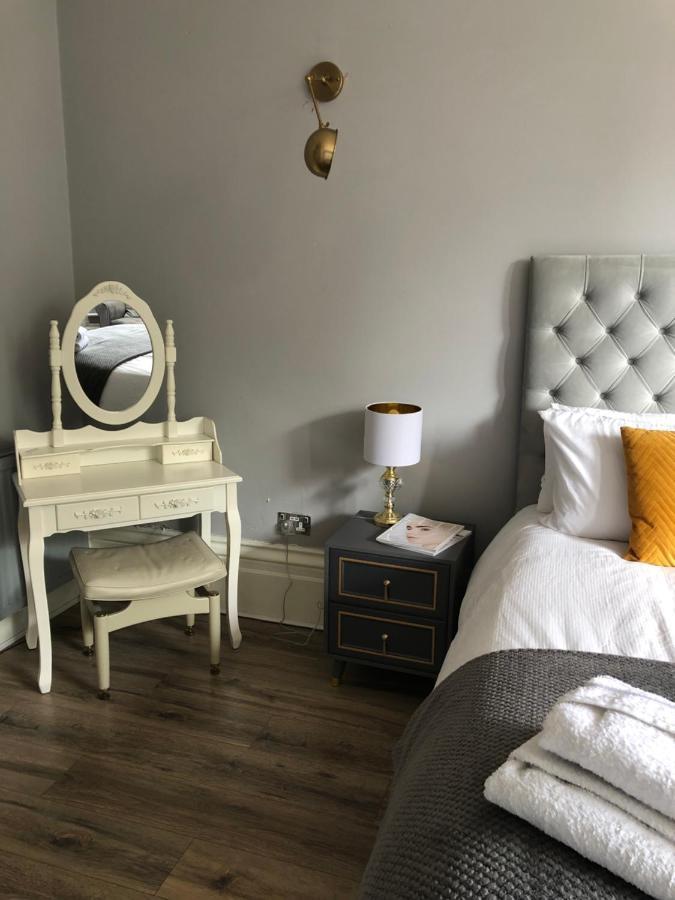 Canterbury Accommodations With Free Car Park Onsite And High Speed Wifi 外观 照片