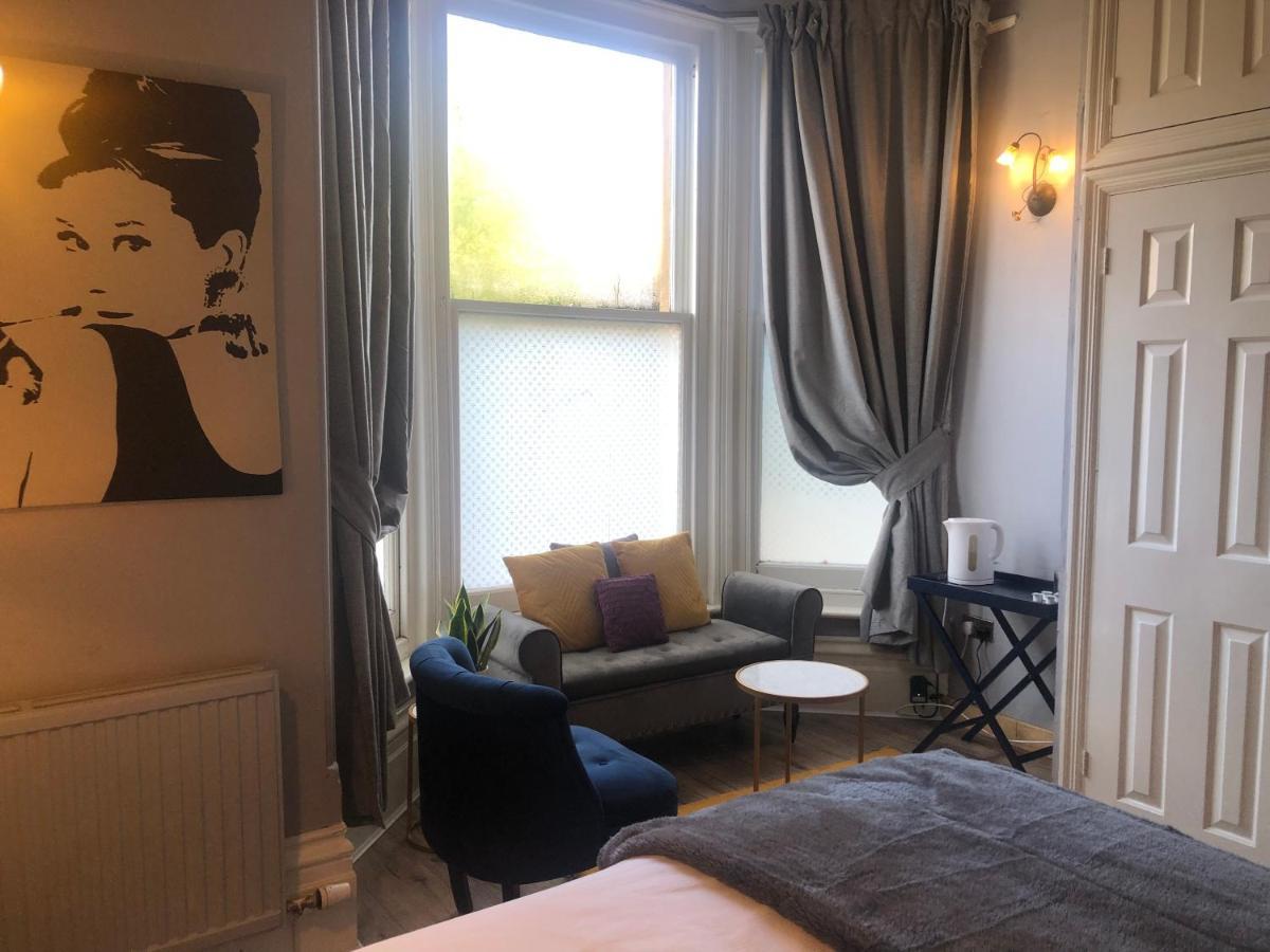 Canterbury Accommodations With Free Car Park Onsite And High Speed Wifi 外观 照片