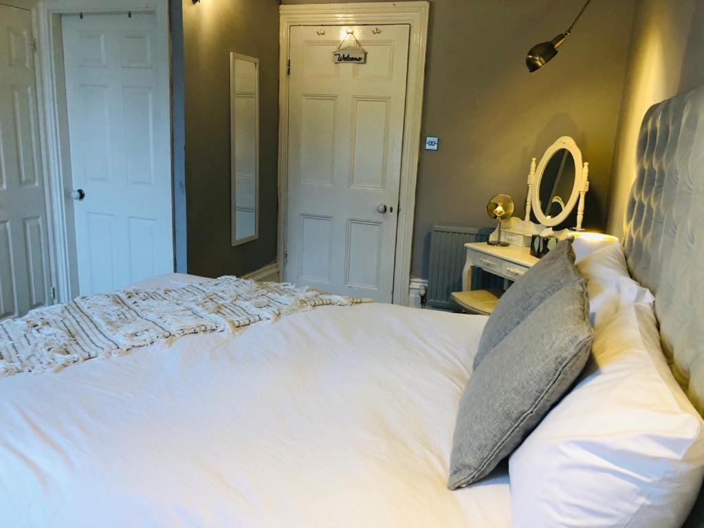 Canterbury Accommodations With Free Car Park Onsite And High Speed Wifi 外观 照片