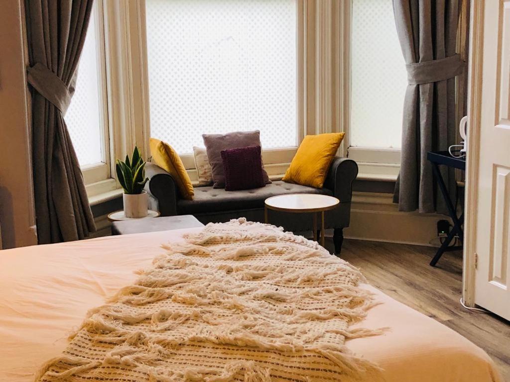 Canterbury Accommodations With Free Car Park Onsite And High Speed Wifi 外观 照片