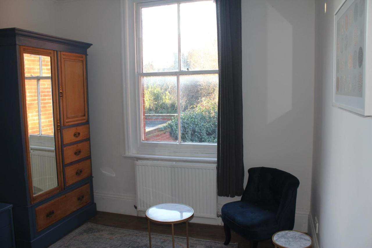 Canterbury Accommodations With Free Car Park Onsite And High Speed Wifi 外观 照片