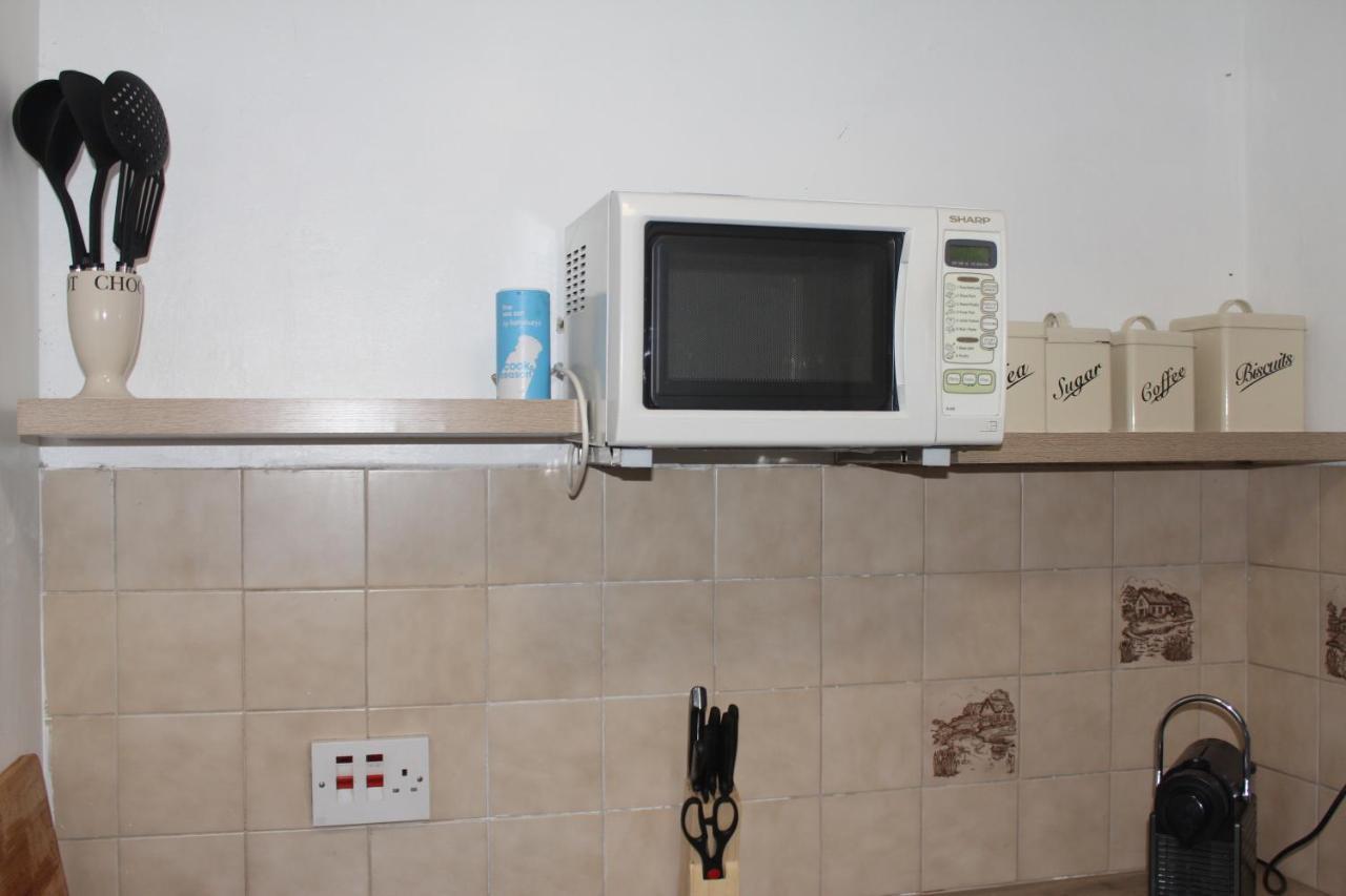 Canterbury Accommodations With Free Car Park Onsite And High Speed Wifi 外观 照片