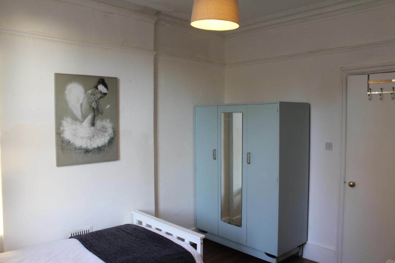 Canterbury Accommodations With Free Car Park Onsite And High Speed Wifi 外观 照片