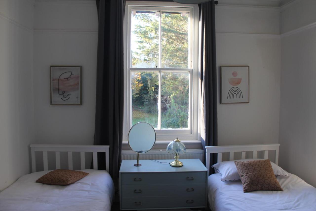 Canterbury Accommodations With Free Car Park Onsite And High Speed Wifi 外观 照片