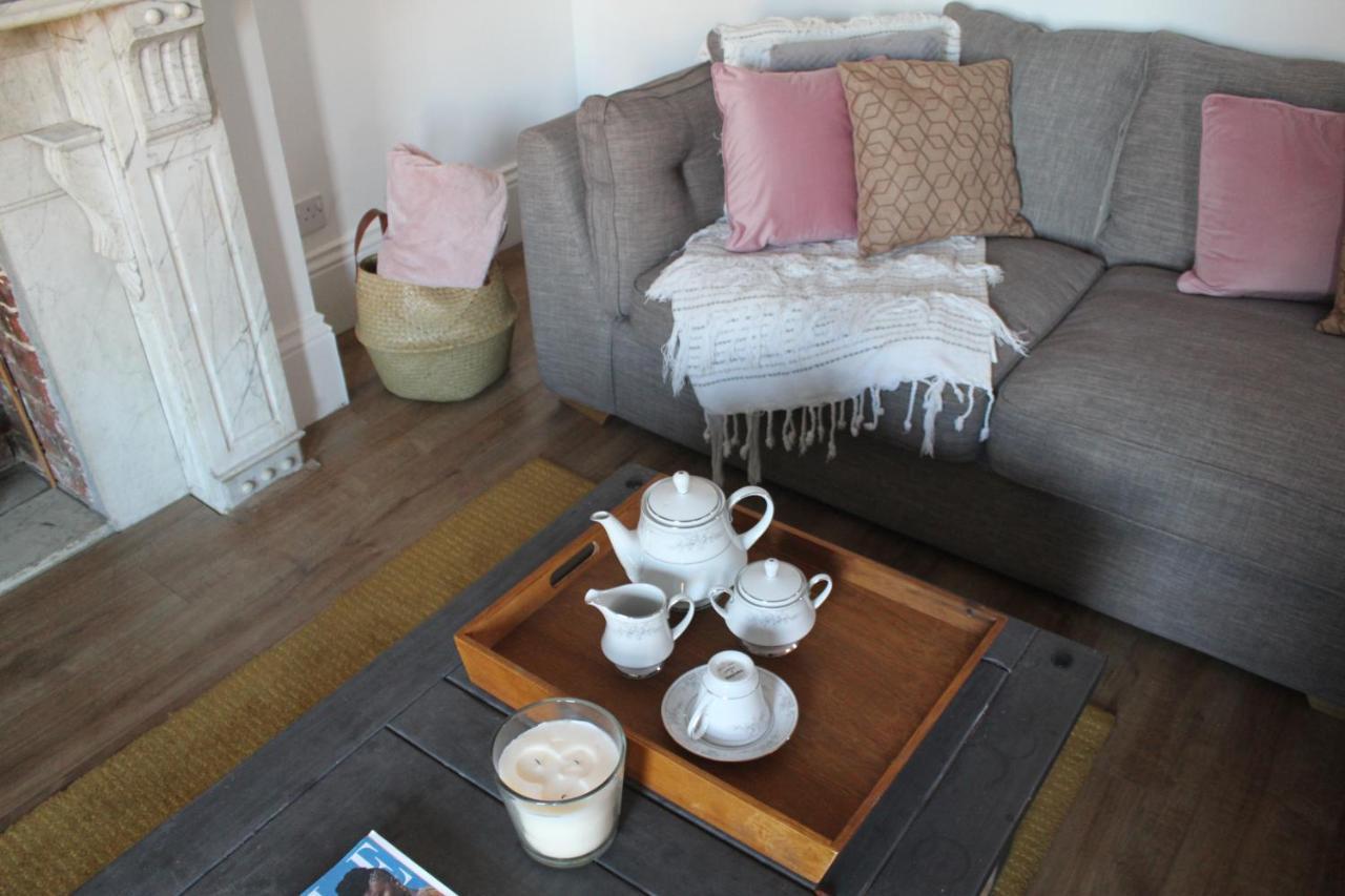 Canterbury Accommodations With Free Car Park Onsite And High Speed Wifi 外观 照片