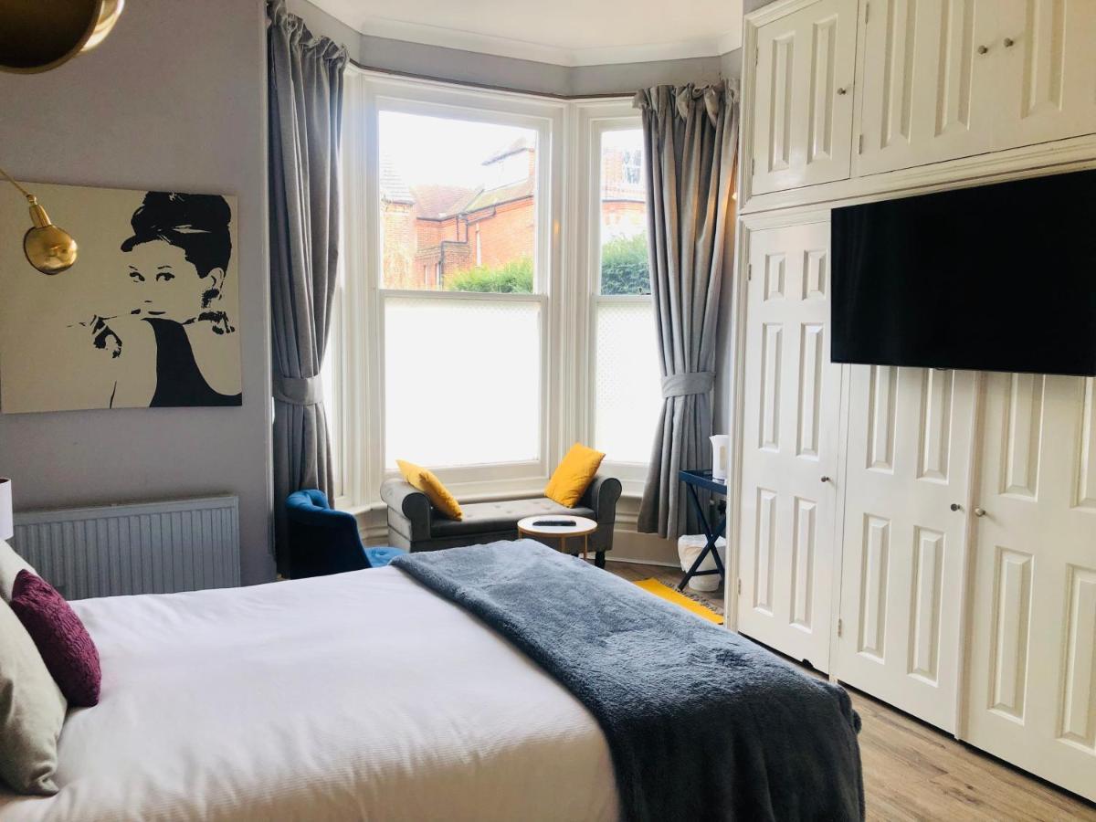 Canterbury Accommodations With Free Car Park Onsite And High Speed Wifi 外观 照片